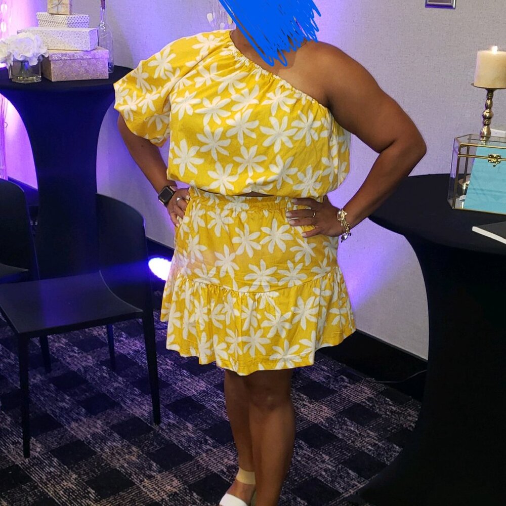 Off-the-Shoulder Top & Skirt Set - Yellow with White Floral Print - Size L